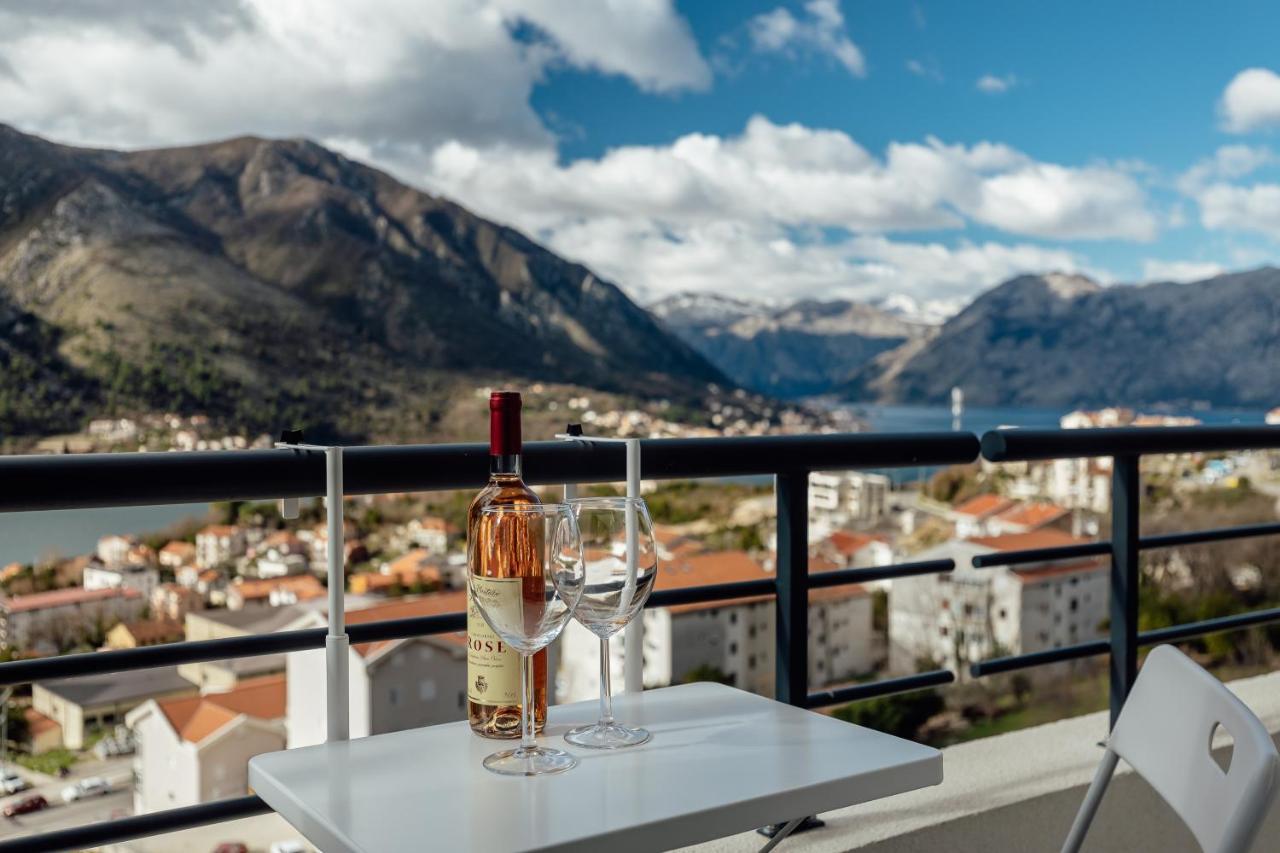 Lana Sea View Apartment Kotor Dış mekan fotoğraf