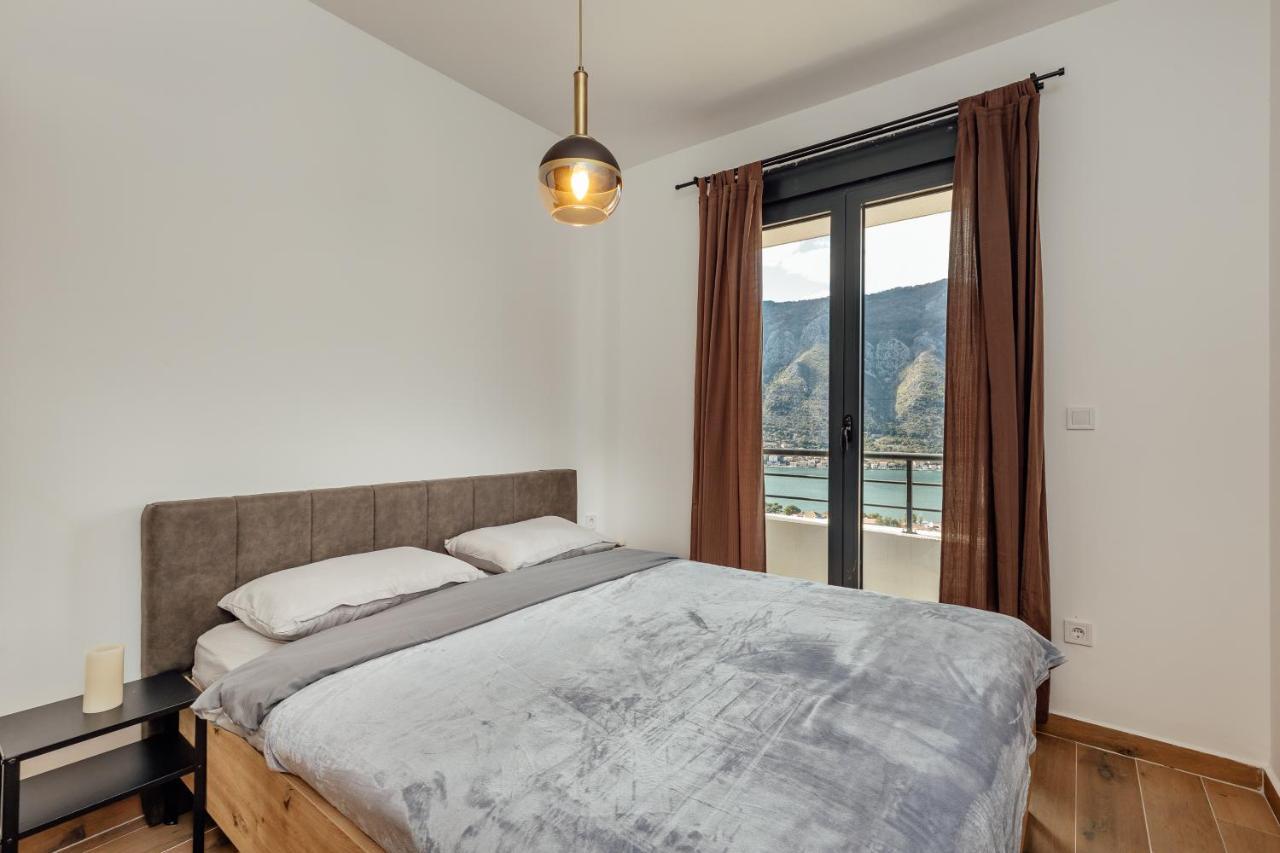Lana Sea View Apartment Kotor Dış mekan fotoğraf