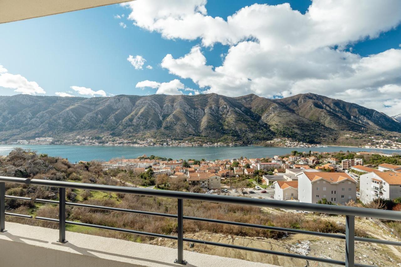 Lana Sea View Apartment Kotor Dış mekan fotoğraf