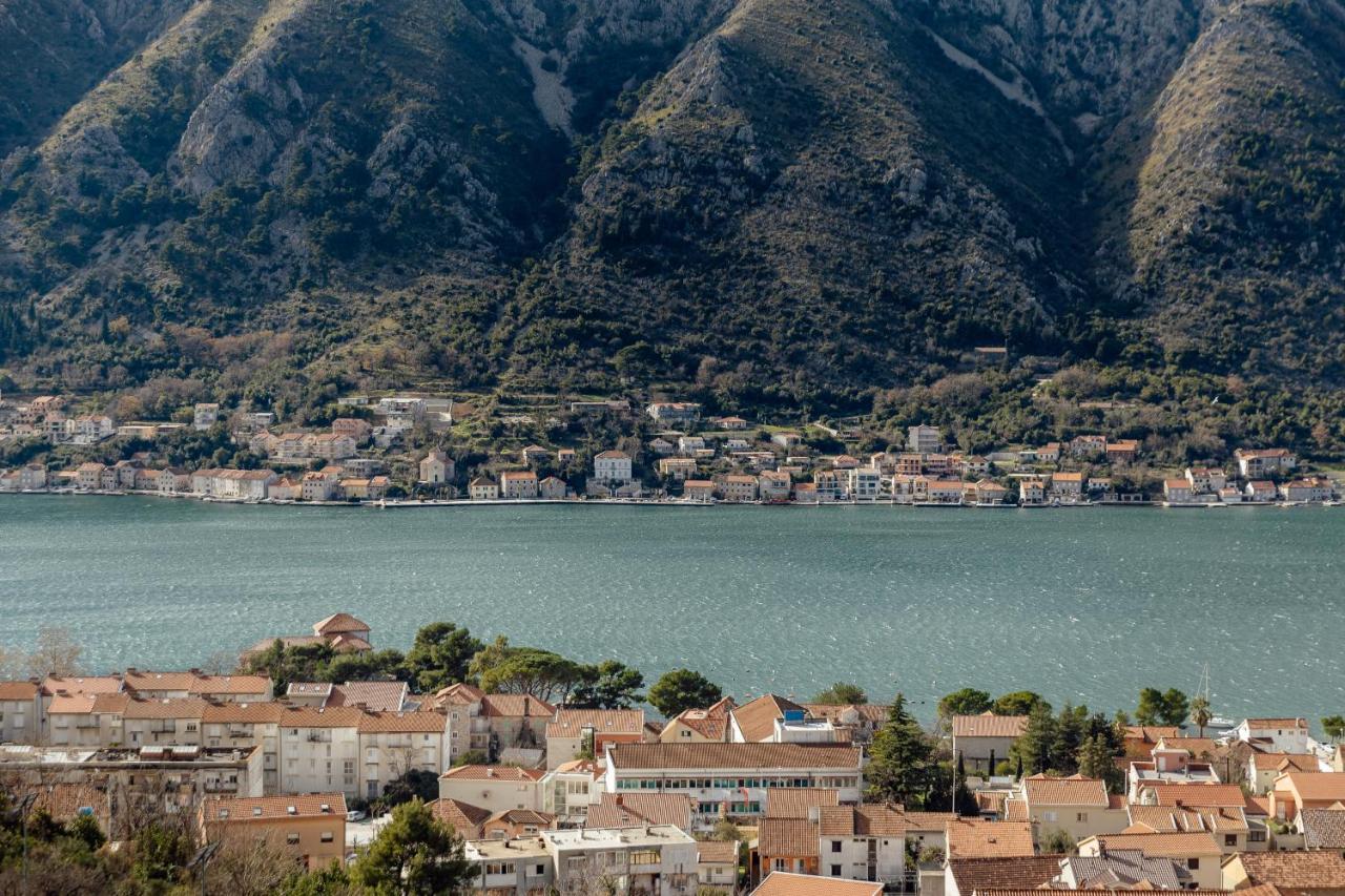 Lana Sea View Apartment Kotor Dış mekan fotoğraf